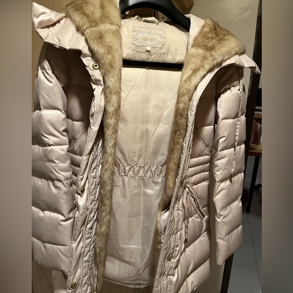 WOMEN’S PUFFER COAT